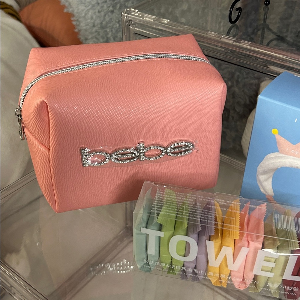 bebe Pink Makeup Bag with Moira 'Meant To Be' Pink Eyeshadow Palette & More NWT - Picture 4 of 11